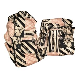 New Victoria's Secret Fashion Floral Silky Striped 2 Piece Pajama Set, XS.